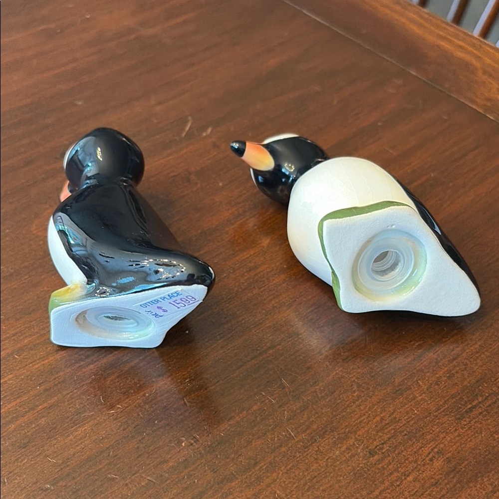 Ceramic Puffin Salt and Pepper Shaker Set - Black, White & Orange new - Picture 6 of 9